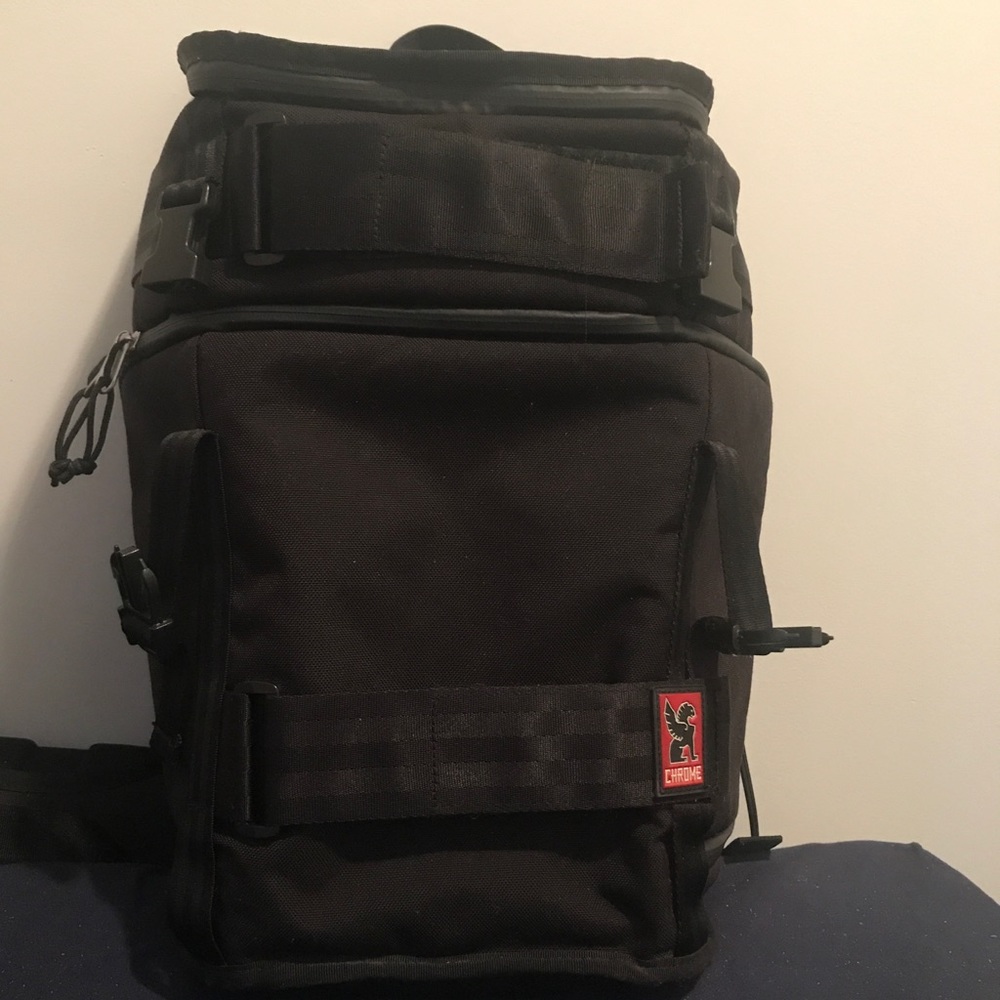 Chrome Industries Black Niko Camera Pack